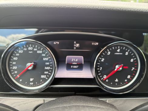 Used 2017 Mercedes-Benz E 300 4MATIC image 20