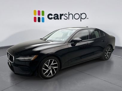 Used 2019 Volvo S60 T6 Momentum w/ Premium Package