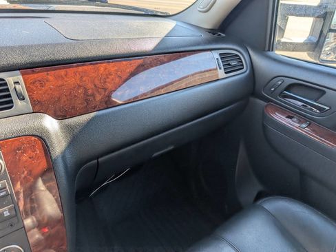 Used 2011 Chevrolet Silverado 2500 LTZ w/ LTZ Plus Package image 29