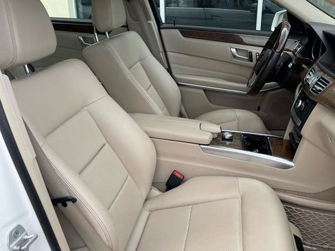 Used 2014 Mercedes-Benz E 350 4MATIC Sedan image 20