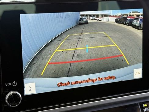 Used 2025 Toyota Camry LE image 18