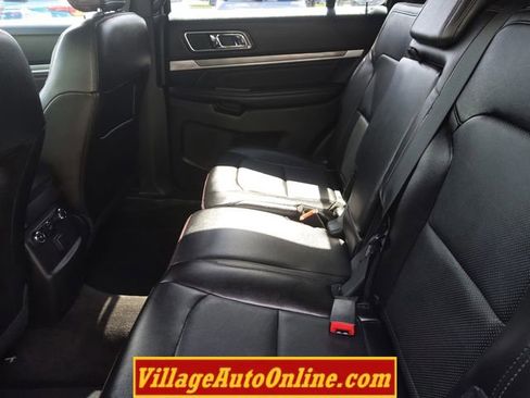 Used 2018 Ford Explorer Sport AWD/4WD image 23