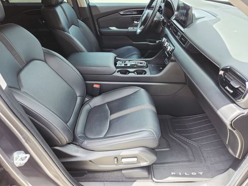 Certified 2025 Honda Pilot EX-L image 15