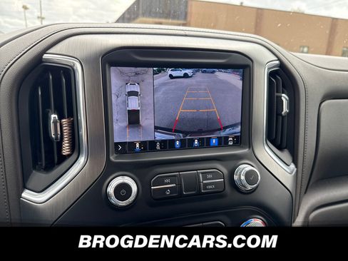 Used 2022 GMC Sierra 2500 Denali w/ Denali Ultimate Package AWD/4WD image 8