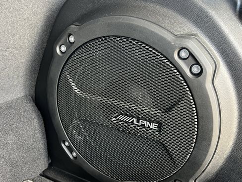 Used 2023 Jeep Wrangler Sahara image 9