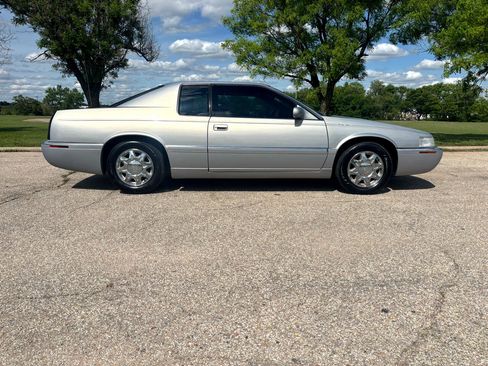 Used 1998 Cadillac Eldorado Touring w/ Safety/Security Pkg image 26