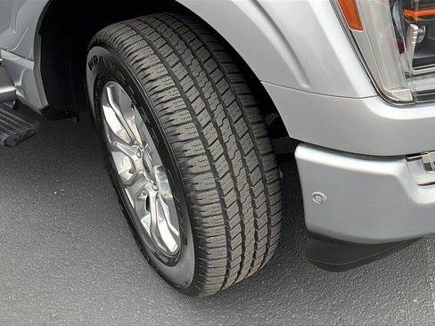 Used 2022 Ford F150 4x4 SuperCrew Hybrid image 11