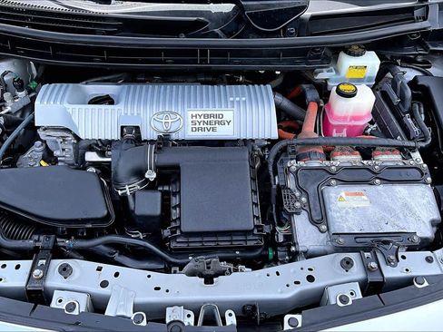 Used 2010 Toyota Prius Five image 31