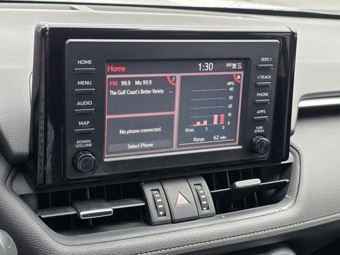 Used 2019 Toyota RAV4 XLE Premium FWD image 17