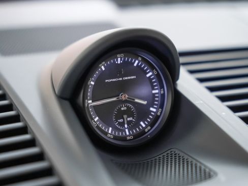 Used 2024 Porsche 911 Carrera S image 20