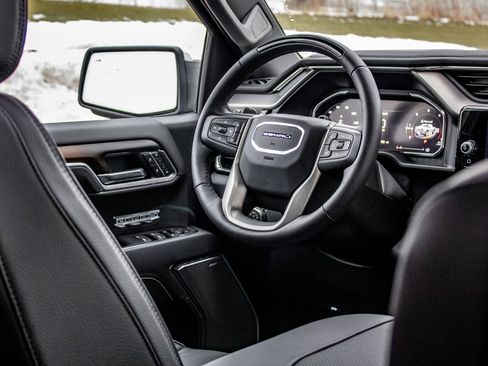 Used 2026 GMC Sierra 1500 Denali image 37