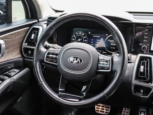 Used 2021 Kia Sorento SX Prestige AWD/4WD image 16