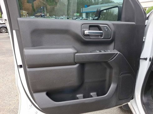 Used 2023 Chevrolet Silverado 1500 Custom Trail Boss image 12