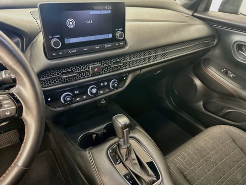 Used 2024 Honda HR-V Sport image 25
