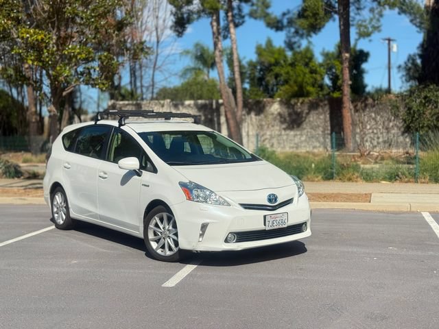 Used 2014 Toyota Prius V Five FWD image 2