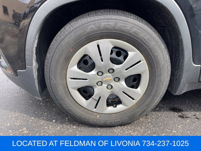Used 2018 Chevrolet Trax LS FWD image 5