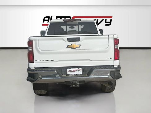 Used 2022 Chevrolet Silverado 2500 LTZ w/ LTZ Plus Package image 6