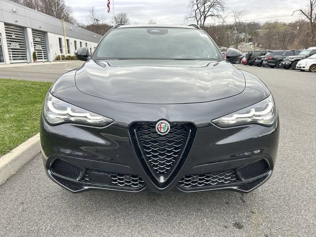 New 2026 Alfa Romeo Stelvio Sprint AWD/4WD image 3
