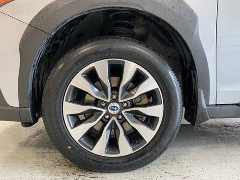 Used 2024 Subaru Outback Limited AWD/4WD image 5