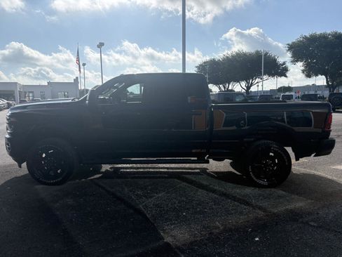 Used 2025 RAM 2500 Tradesman w/ Commercial Features Package AWD/4WD image 8