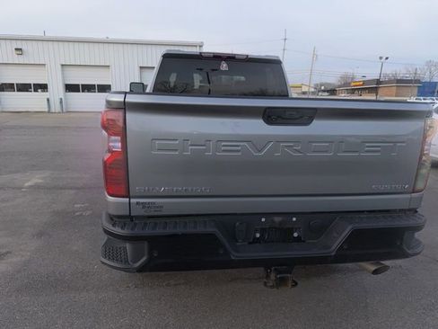 Used 2024 Chevrolet Silverado 2500 Custom w/ Custom Value Package image 13