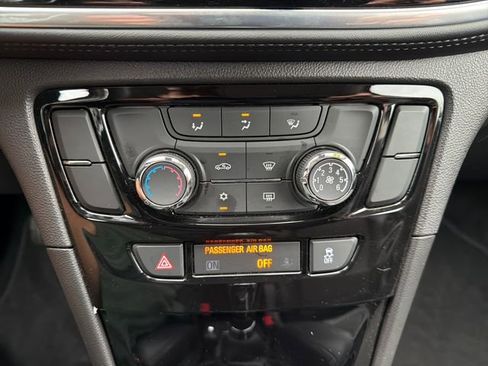 Used 2020 Buick Encore Preferred FWD image 14