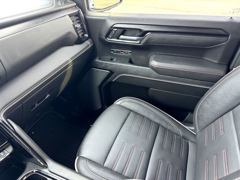 Used 2024 GMC Sierra 1500 AT4X image 38