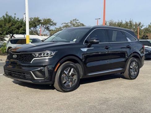 Certified 2021 Kia Sorento S image 1