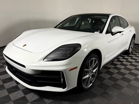 New 2026 Porsche Panamera image 1