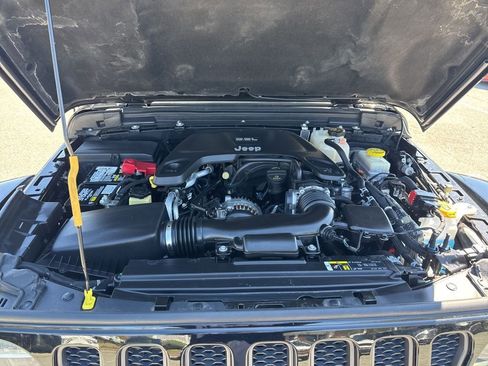 Used 2018 Jeep Wrangler Rubicon w/ LED Lighting Group image 31