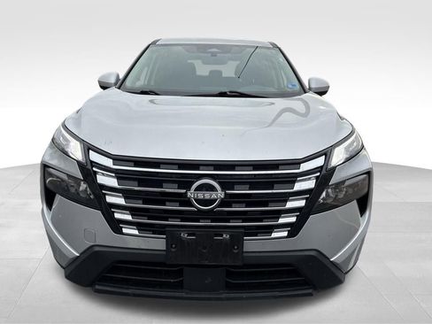 Used 2024 Nissan Rogue SV AWD/4WD image 9