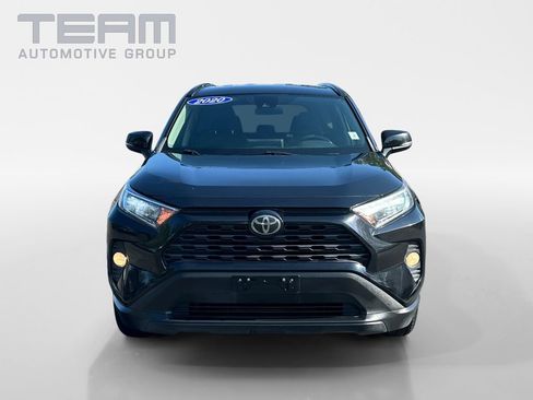 Used 2020 Toyota RAV4 XLE image 2
