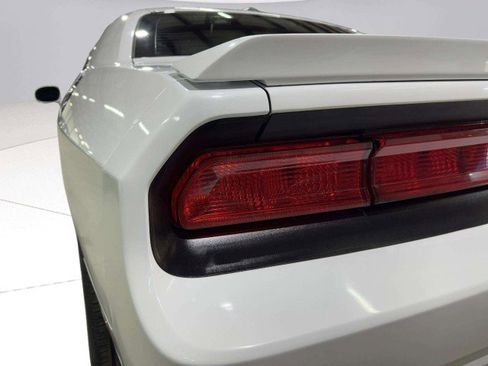 Used 2012 Dodge Challenger SXT Plus image 11