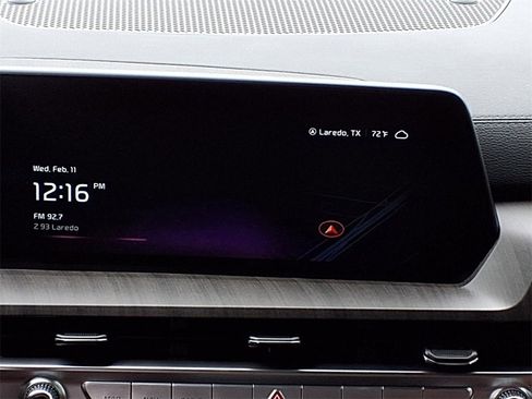 Used 2024 Kia Telluride EX image 14