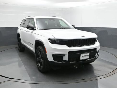 New 2025 Jeep Grand Cherokee L Limited w/ Black Appearance Package image 22