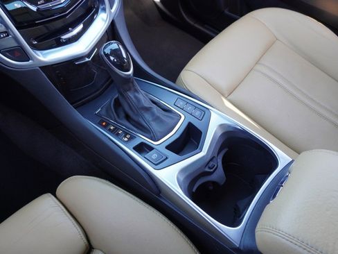 Used 2015 Cadillac SRX Luxury w/ Driver Awareness Package image 18