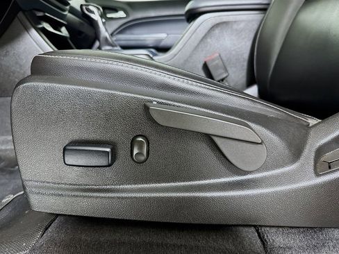 Used 2022 Chevrolet Colorado Z71 image 18