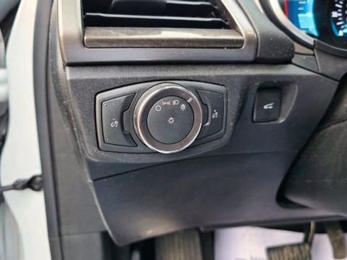 Used 2019 Ford Fusion SEL image 25