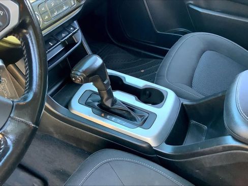 Used 2019 Chevrolet Colorado LT w/ LT Convenience Package RWD image 15