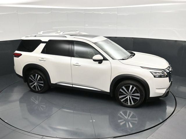 Used 2024 Nissan Pathfinder Platinum w/ Cargo Package AWD/4WD image 53