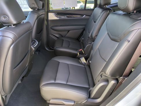 Certified 2024 Cadillac XT6 Premium Luxury w/ Technology Package AWD/4WD image 26