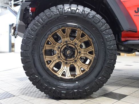 Used 2024 Jeep Wrangler Unlimited Sport AWD/4WD image 19