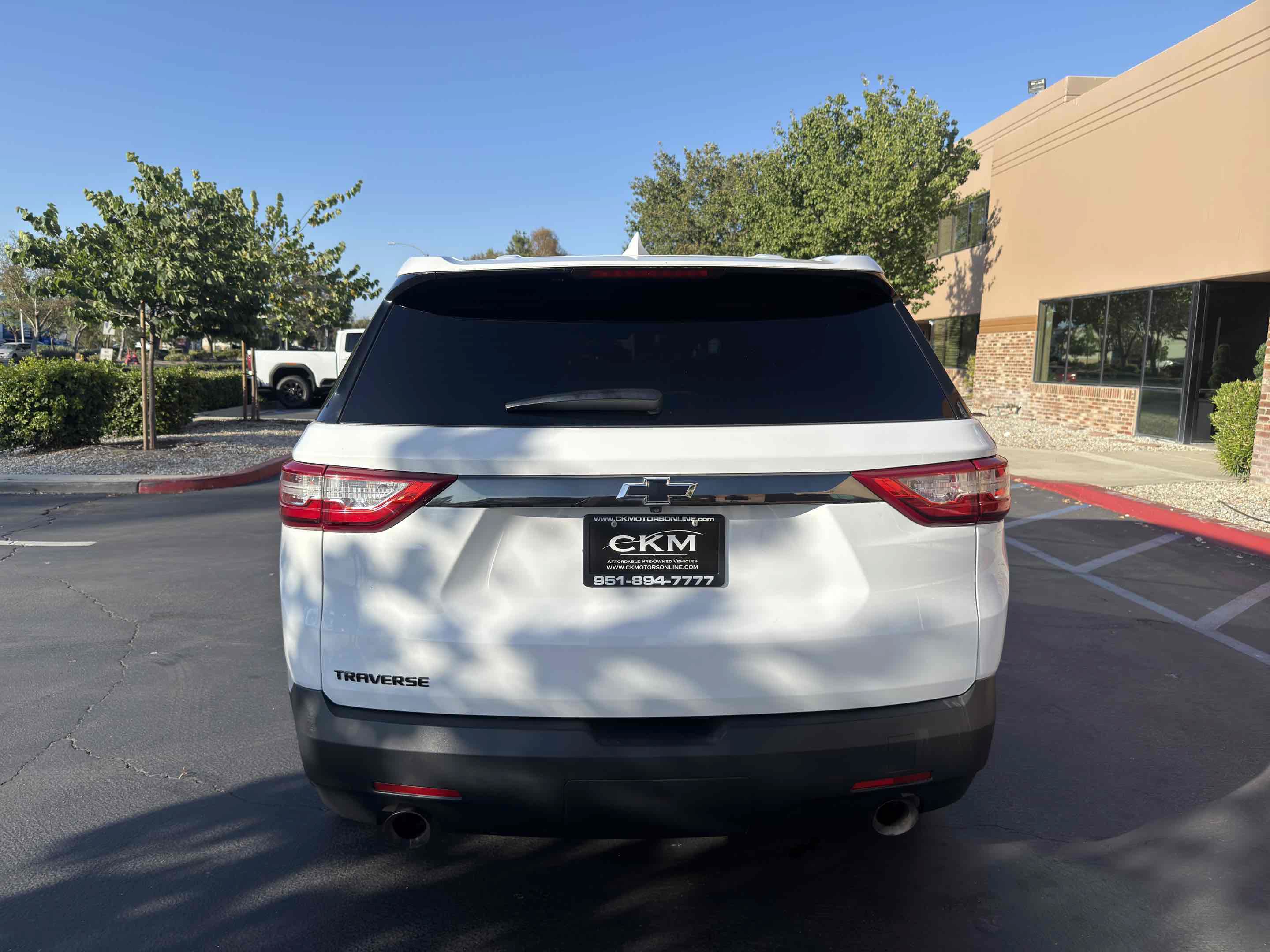 Used 2019 Chevrolet Traverse LS w/ LPO, Blackout Package FWD image 9