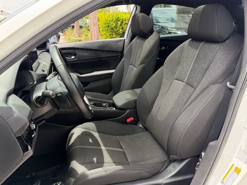 Used 2024 Honda Accord Sport image 10