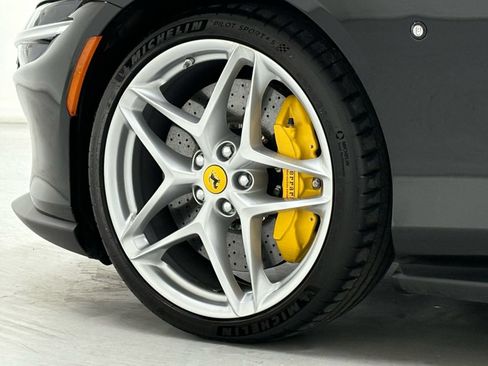 Used 2025 Ferrari Roma Spider RWD image 45