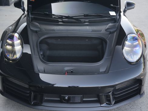 Certified 2025 Porsche 911 Carrera S RWD image 32