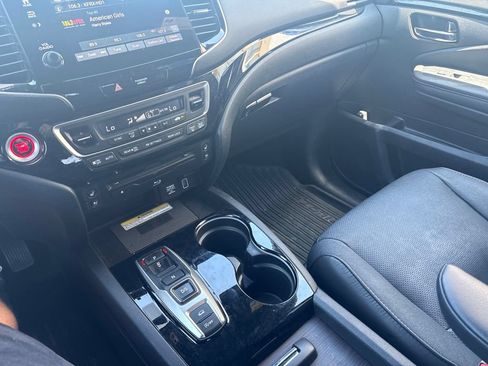 Certified 2021 Honda Pilot Black Edition image 23
