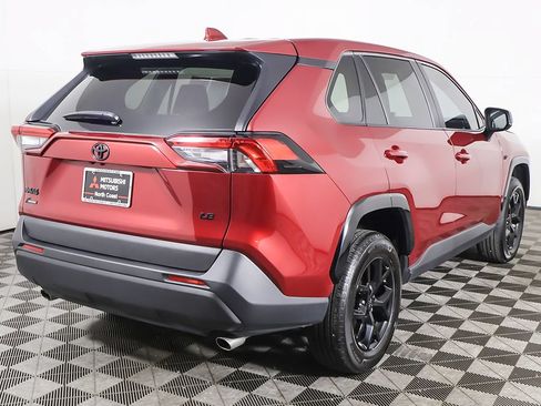 Used 2025 Toyota RAV4 LE FWD image 7