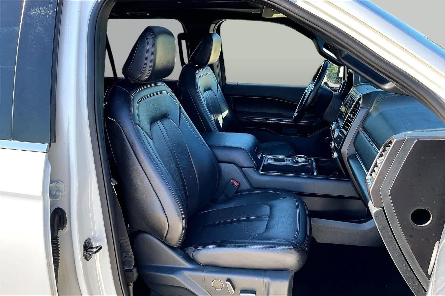 Used 2021 Ford Expedition Limited RWD image 9