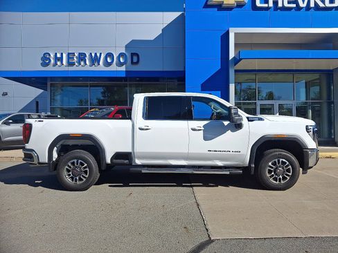 New 2026 GMC Sierra 2500 SLE w/ SLE Value Package; image 7